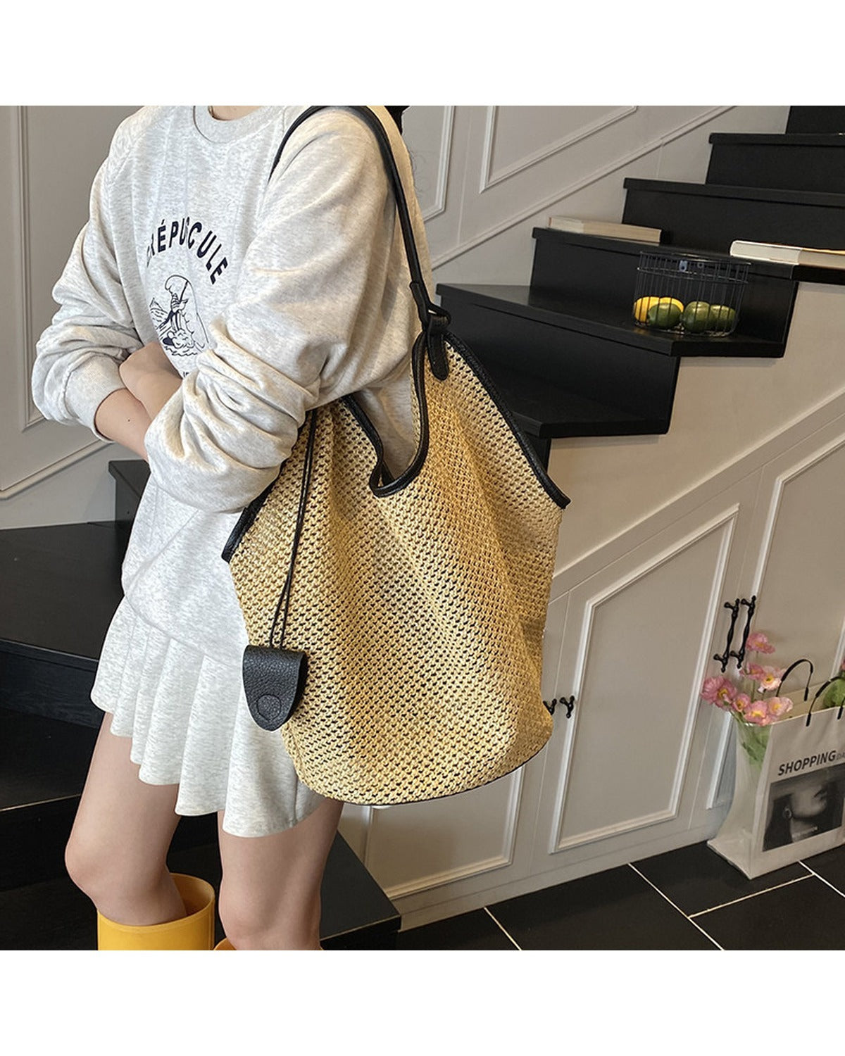 Borsa Intrecciata con Nappe