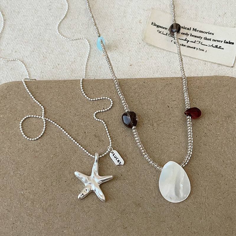 Collana Estiva con Dettagli Dorati - SLK