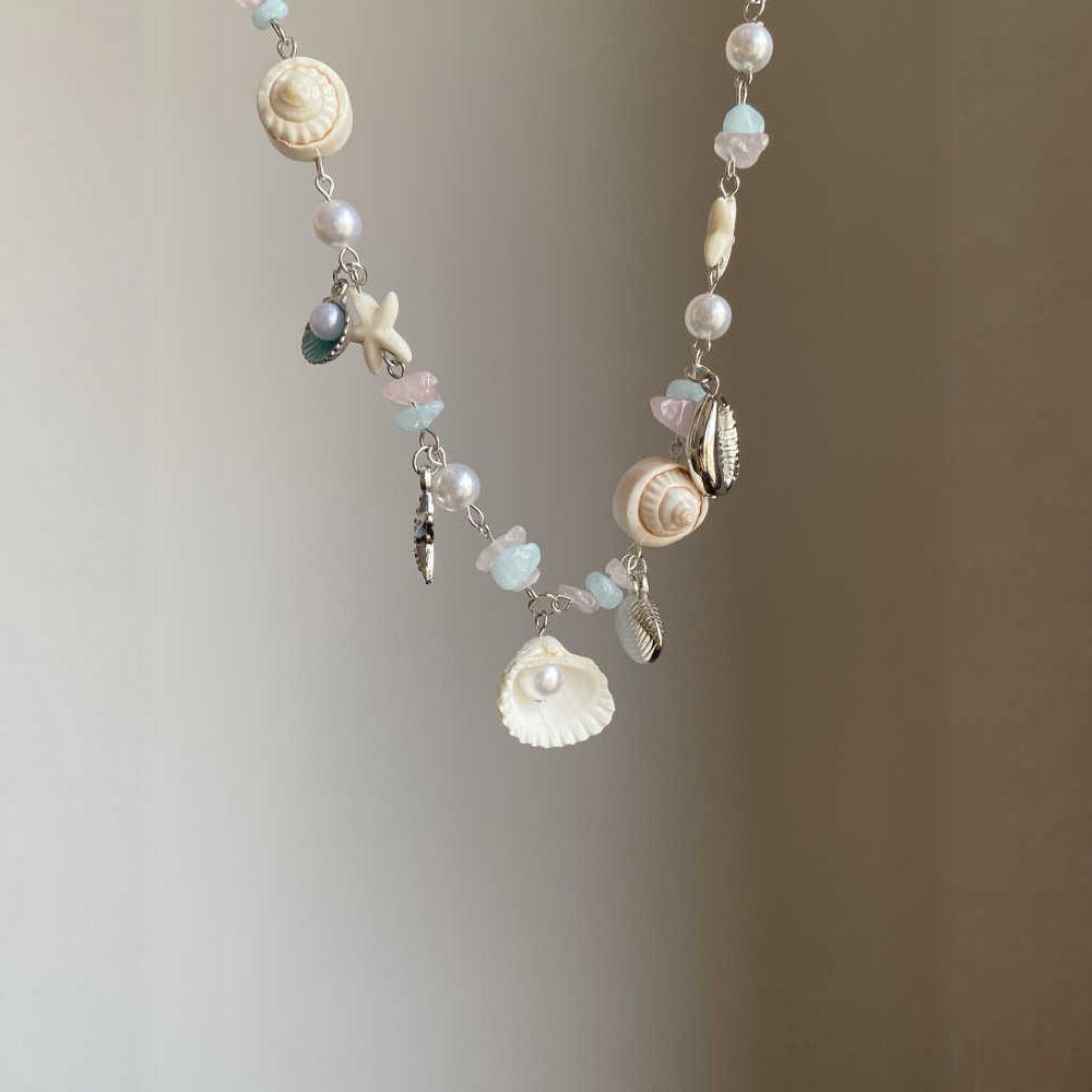 Collana Estiva con Dettagli Dorati - SLK