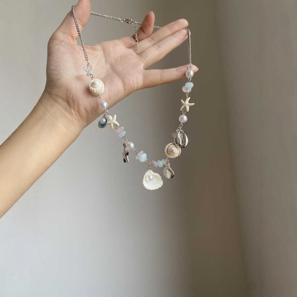 Collana Estiva con Dettagli Dorati - SLK
