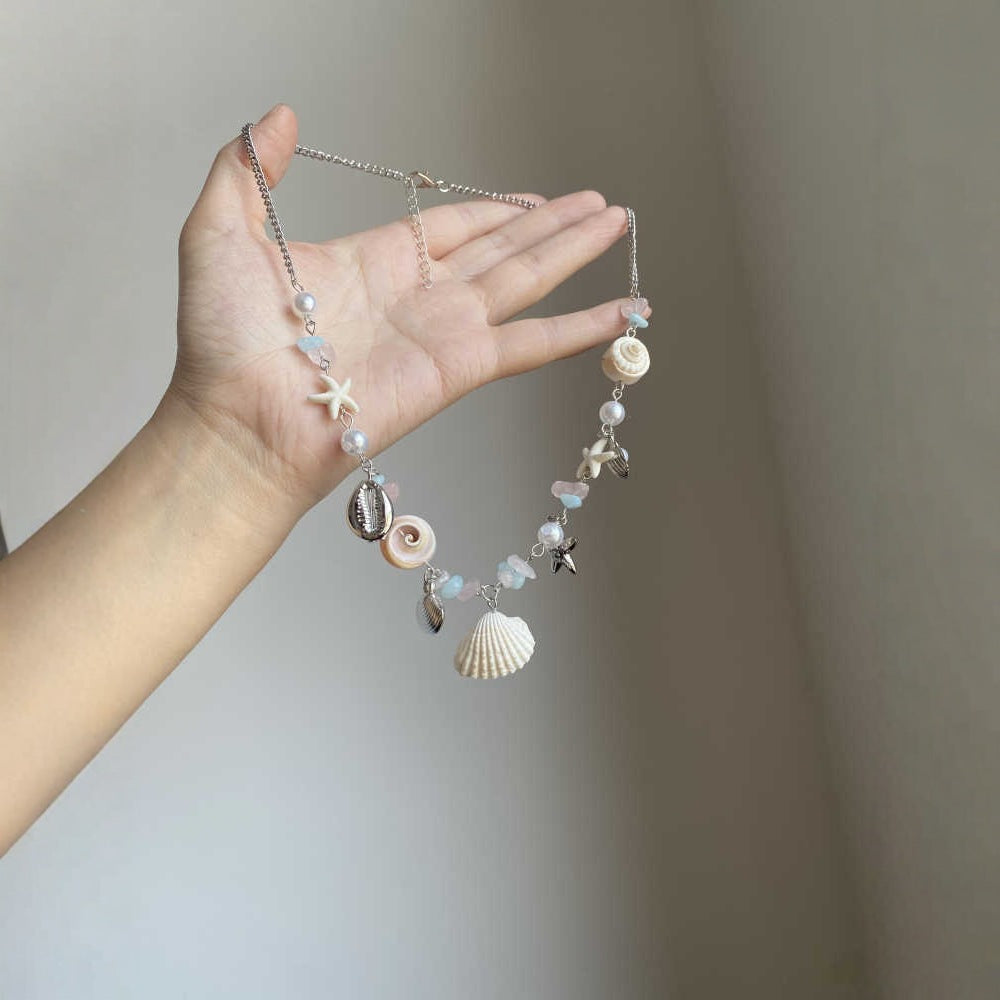 Collana Estiva con Dettagli Dorati - SLK