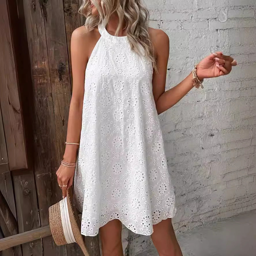 Abito Bianco Halter con Bottoni e Ricamo