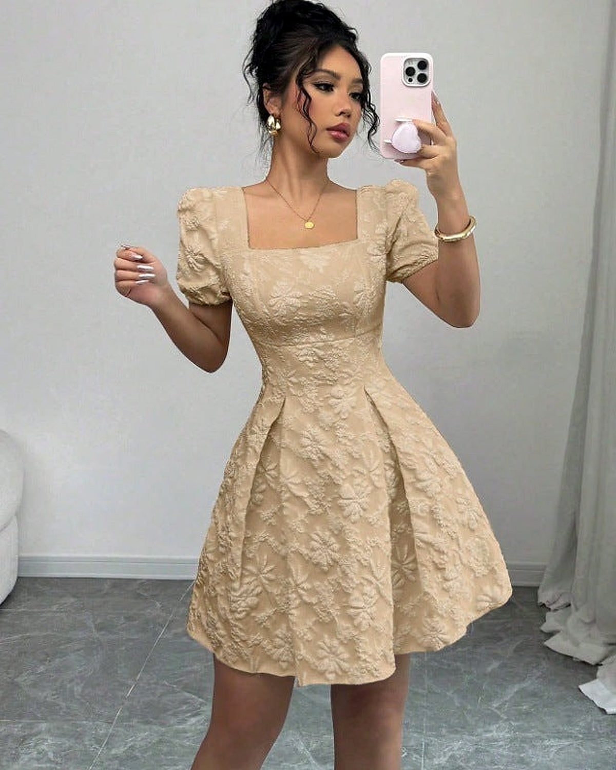 Abito Romantico con Scollo Quadrato - Khaki